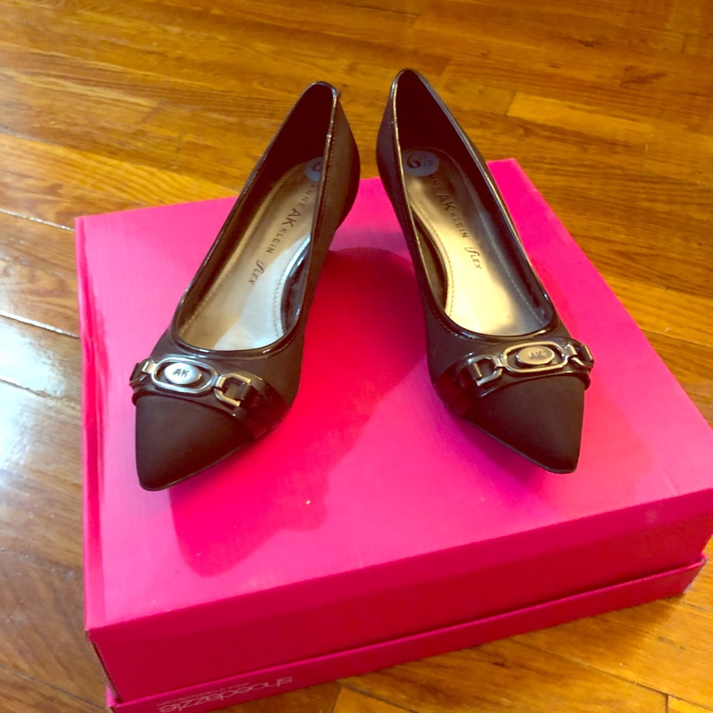 Anne Klein low heels